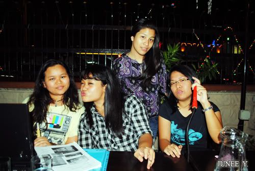 http://i599.photobucket.com/albums/tt74/yjunee/blogger/DSC_0028-2.jpg?t=1259858579