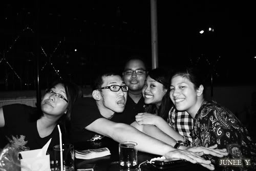 http://i599.photobucket.com/albums/tt74/yjunee/blogger/DSC_0085.jpg?t=1259859391