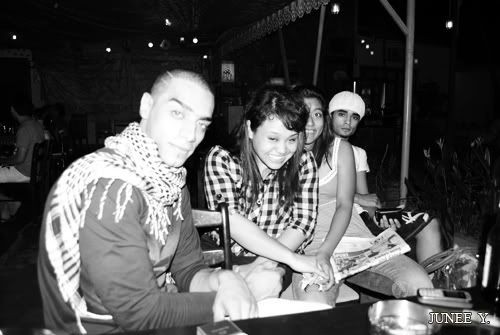 http://i599.photobucket.com/albums/tt74/yjunee/blogger/DSC_0137.jpg?t=1259859403