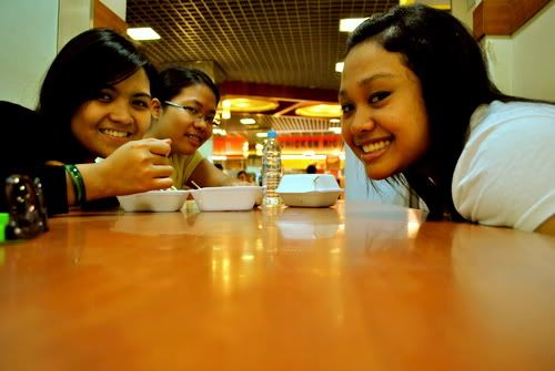 http://i599.photobucket.com/albums/tt74/yjunee/blogger/DSC_0147.jpg?t=1268956627