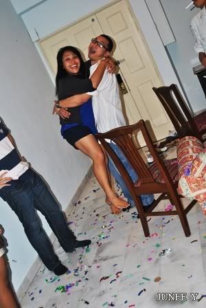http://i599.photobucket.com/albums/tt74/yjunee/blogger/DSC_0232.jpg?t=1258431344