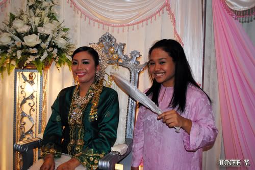 http://i599.photobucket.com/albums/tt74/yjunee/blogger/DSC_0477.jpg?t=1254671612