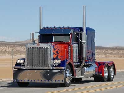This is the Optimus Prime Peterbilt Truck shown in Transformers The Movie