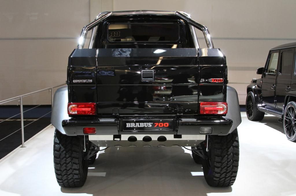 Brabus-B63S-700-rear-end_zps21e049a6.jpg