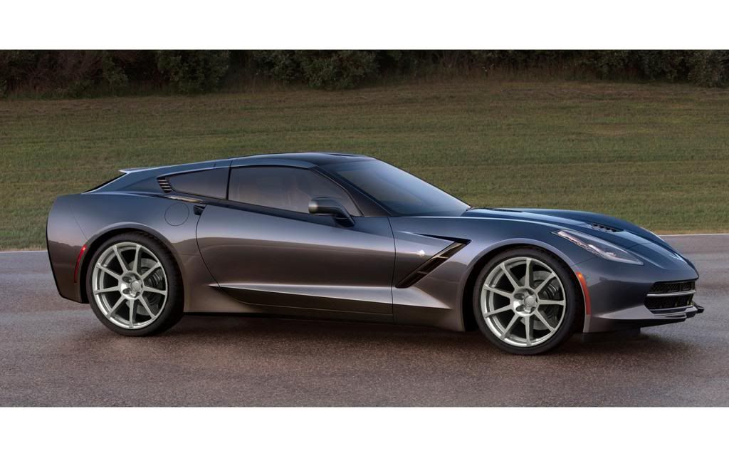 Callaway-Cars-AeroWagon-concept-front-th