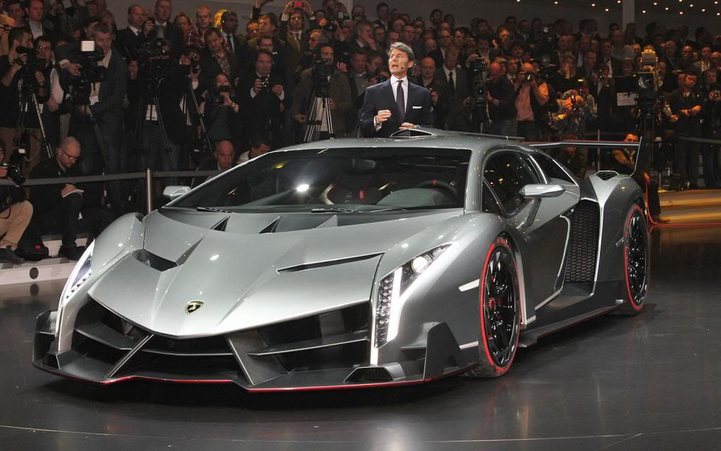 Lamborghini-Veneno-front-three-quarters_