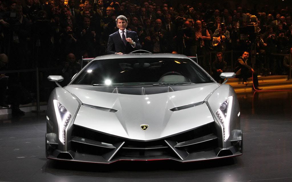 Lamborghini-Veneno-front-view_zps4718c2e