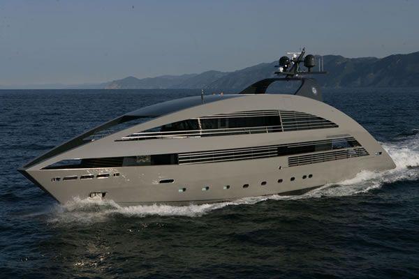 yacht1_zps6c5b66d6.jpg