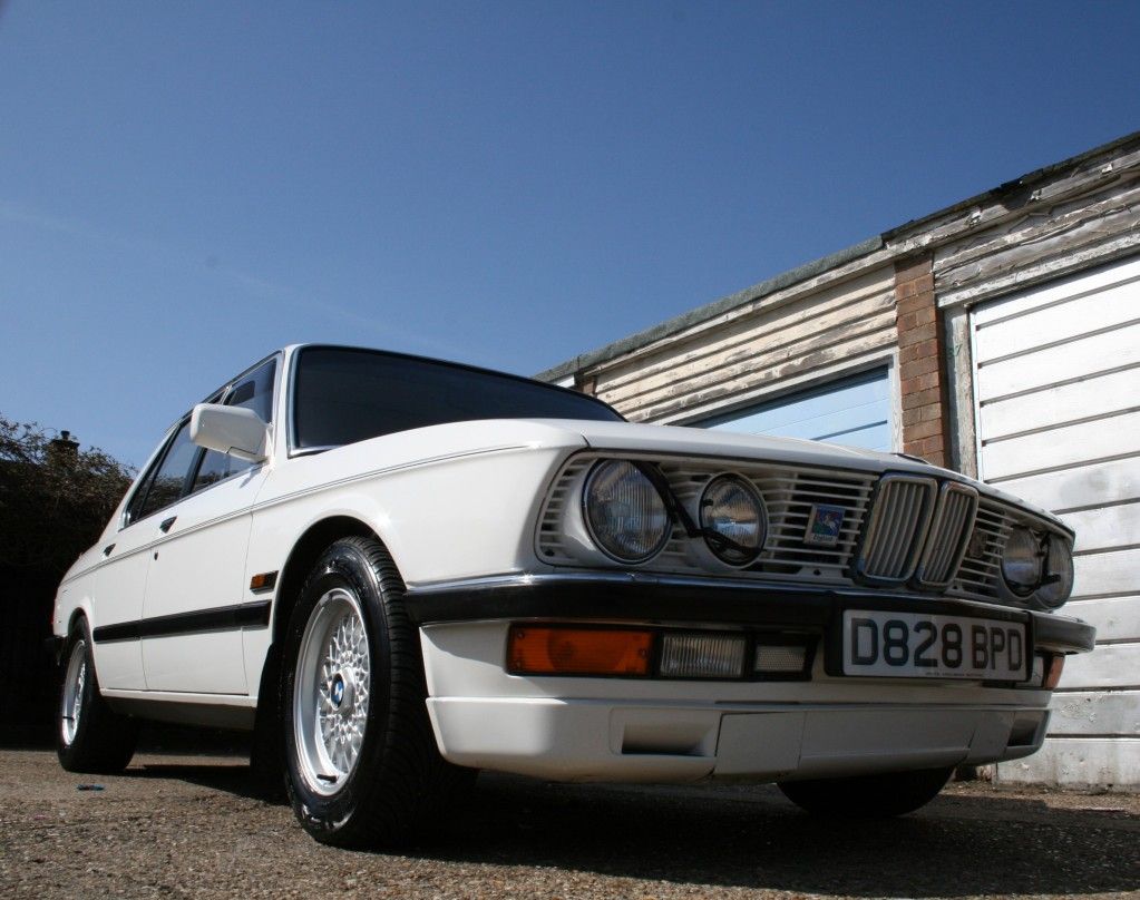 The E28 has landed! More pics | Baby BMW Forum