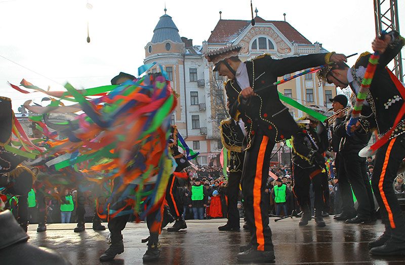 маланка фест 2013 парад маланок Чернівці